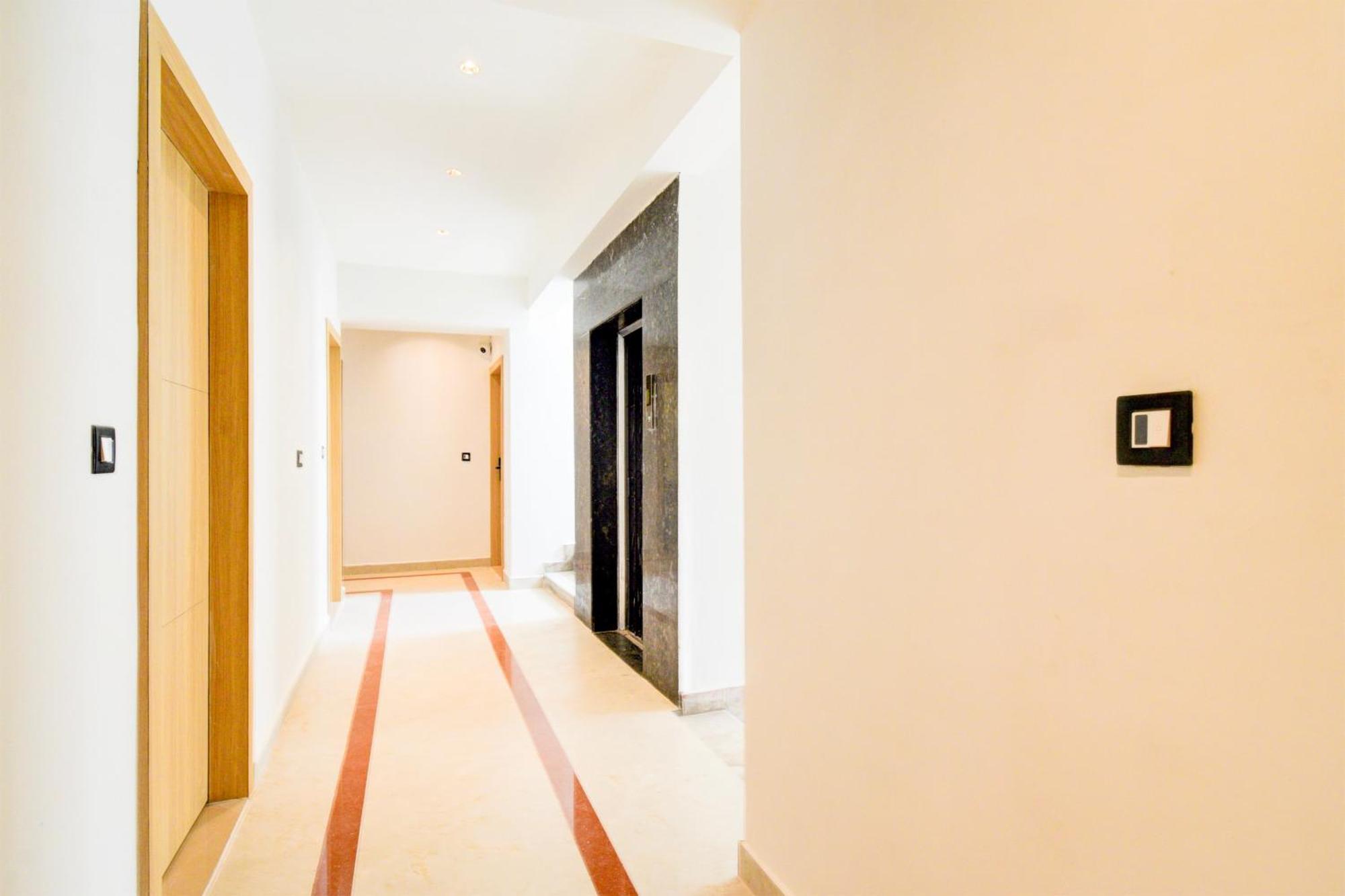Townhouse Aarav Business Hotel Haiderabad Buitenkant foto